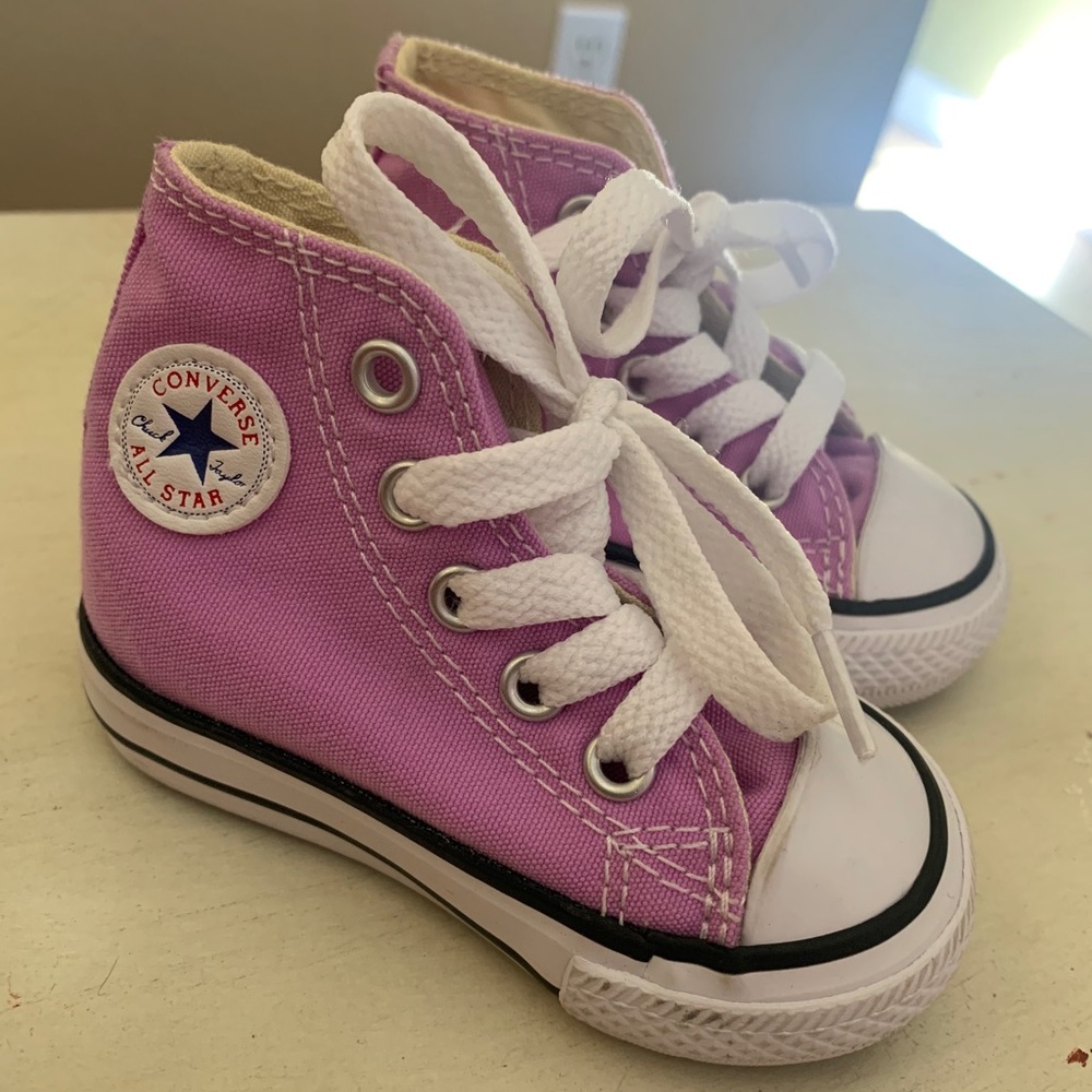 Converse size 3